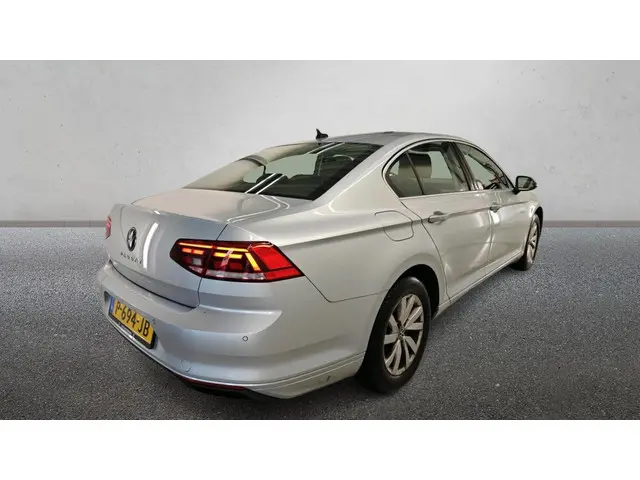 Volkswagen Passat 1.5 TSI / Geen Import / 100 % Onderhoud / 1e Eig