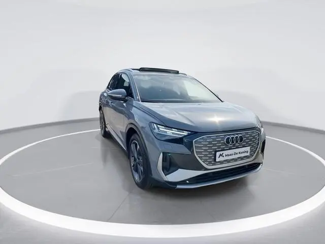 Audi Q4 e-tron 40 Edition 77 kWh / 204pk S Line · Panoramadak · Trekhaak · Apple/Android Car Play ·...
