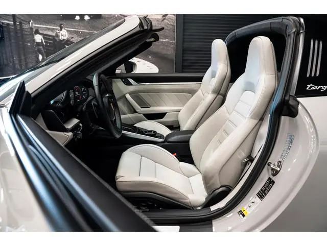 Porsche 911 3.0 Targa 4 *Exclusive Manufaktur / BOSE / Sport-Chrono / Hefsysteem-vooras / Sport-desi...