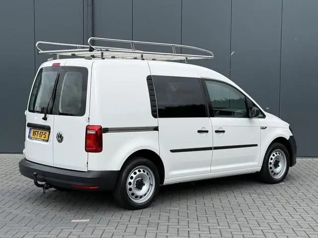 Volkswagen Caddy 1.4 TSI 131 PK BENZINE AUTOMAAT !! / BPM VRIJ / IMPERIAAL / TREKHAAK / INRICHTING /...