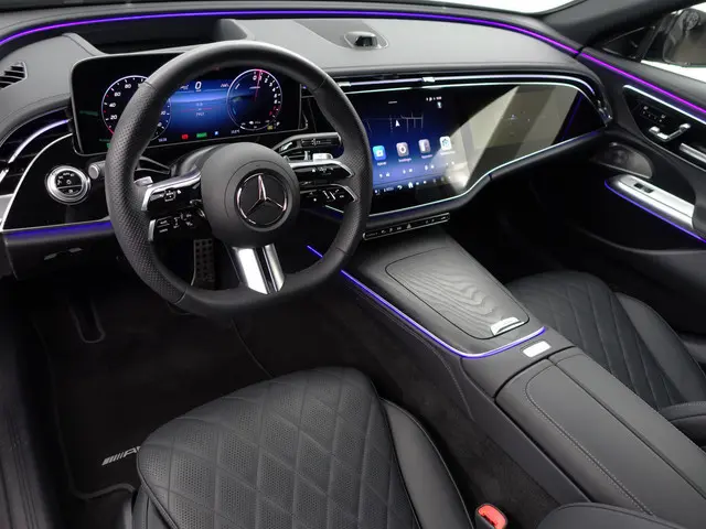 Mercedes-Benz E-klasse Estate 300 e AMG Premium Plus- MBUX Hyperscreen, Burmester Surround Sound, He...