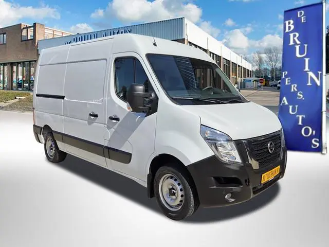 Renault Master / Nissan Interstar 2.3 dCi 150Pk / 110Kw L2/H2 Airco Cruise Achteruitrijcamera Trekha...