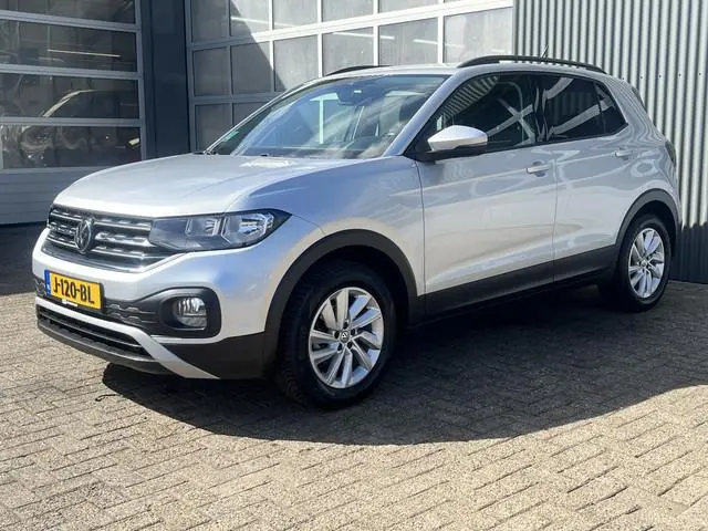 Volkswagen T-Cross 1.0 TSI Life DSG Airco Trekhaak cruise controle Digitaal display Apple carplay Na...