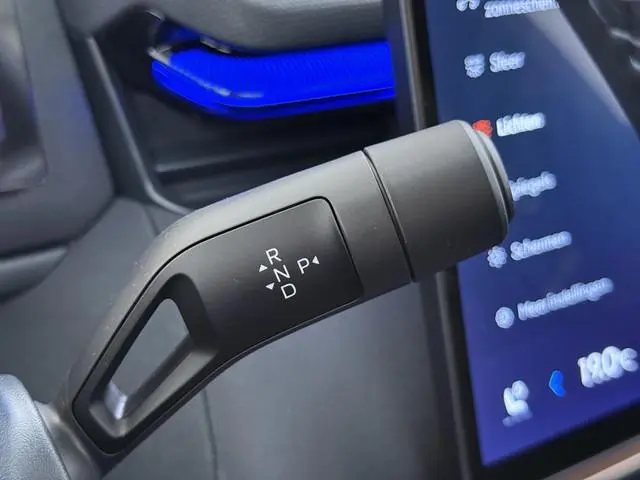 Lynk & Co 08