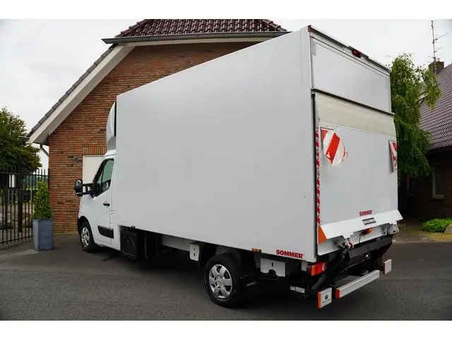 Nissan Interstar