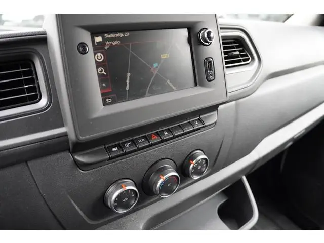 Nissan Interstar
