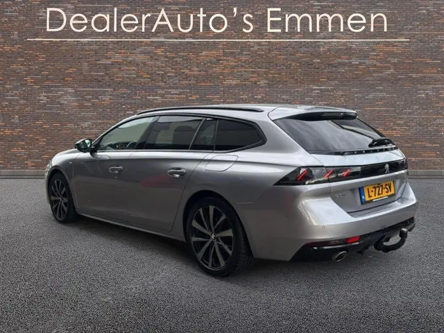 Peugeot 508 SW 1.6 HYbrid Blue Lease GT Line Avantage