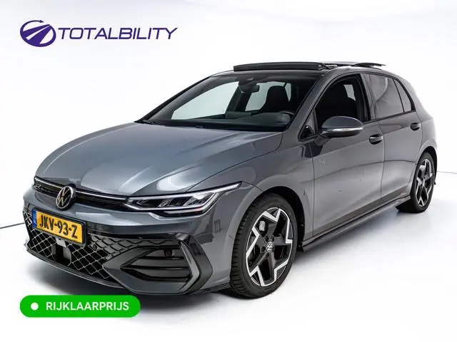 Volkswagen Golf 1.5 eTSI R-Line Edition 150 PK  | Panoramadak | Elect. Trekhaak | Stoel- & Stuurverw...
