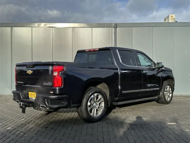 Chevrolet Silverado 6.2 V8 High Country LPG / Virtual Cockpit / Head Up / 360 Camera / Trekhaak / Di...