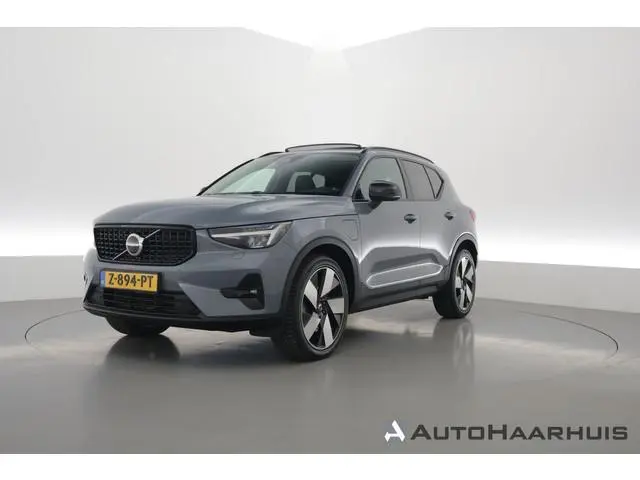 Volvo XC40 1.5 T4 Plug-in hybrid Ultimate Dark | SOH 97.4% | Pano | Apple CarPlay | Stoel-Stuurverw....