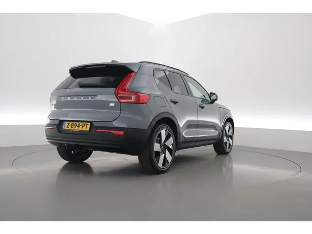 Volvo XC40 1.5 T4 Plug-in hybrid Ultimate Dark | SOH 97.4% | Pano | Apple CarPlay | Stoel-Stuurverw....