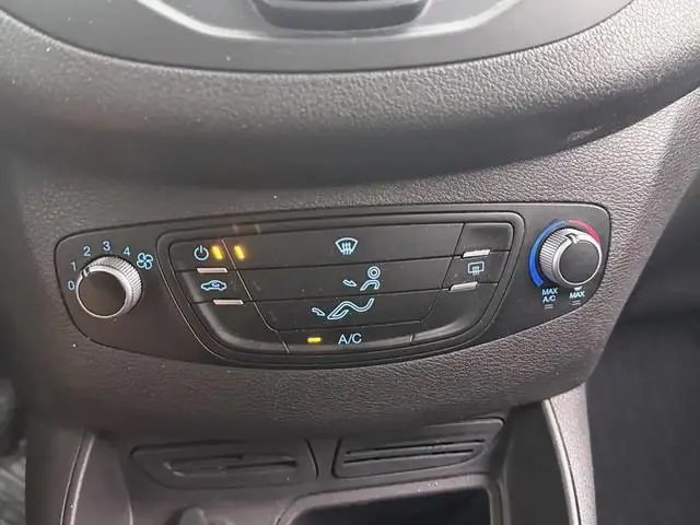 Ford Transit Courier