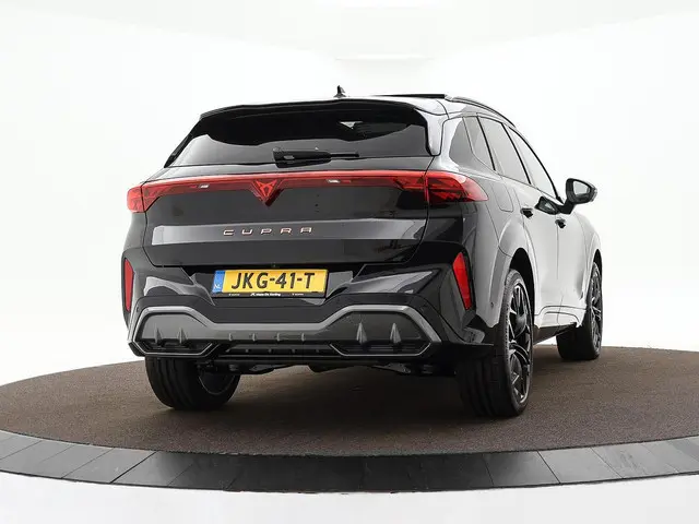 CUPRA Terramar 1.5 TSI 272pk DSG e-Hybrid VZ Performance · Panoramadak · 360 Camera · Keyless · Senn...