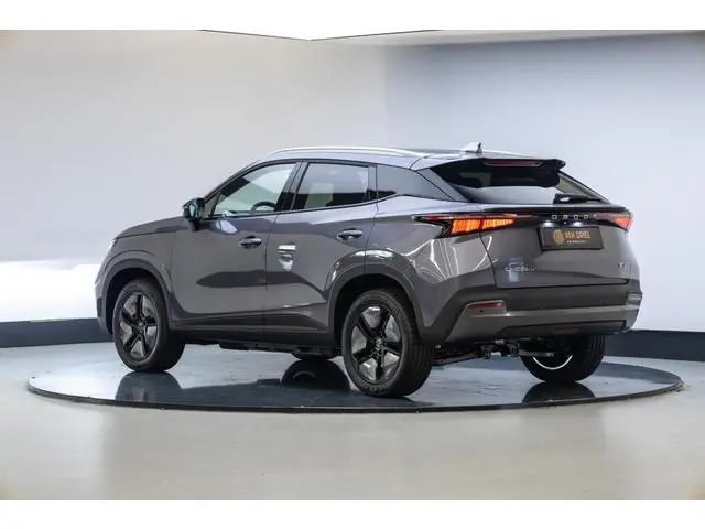 Omoda 5 EV Premium 61 kWh 360 camera | Stoel vent. | ACC | 7 jaar fabrieksgar. |