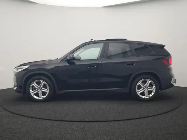 BMW iX1 xDrive30 67 kWh 313pk Dealer O.H | SOH 94,7% | | Panodak | Camera | Stoelen Massage & Verwar...