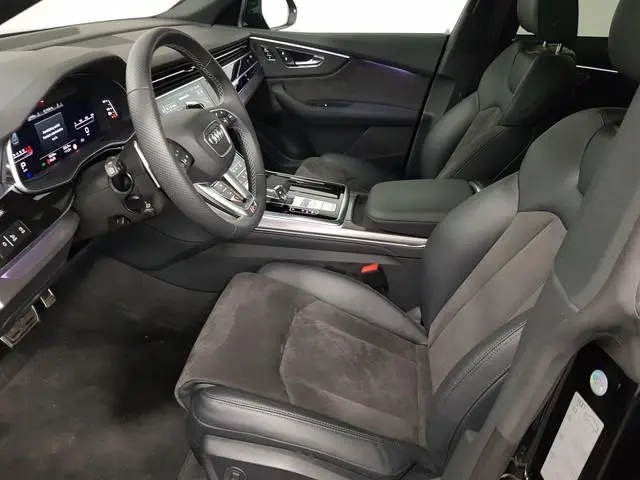 Audi Q8 4.0 TFSI RS Q8 Quattro 600pk! Panorama dak Navigatie Electrische achterklep Led Camera Clima...