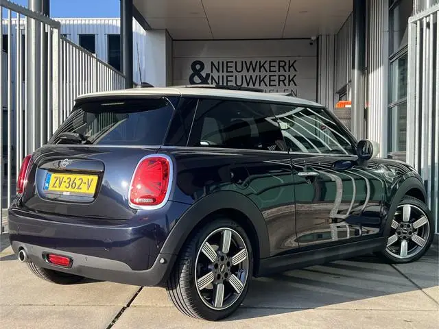 MINI Mini 1.5 Cooper 60 Years Edition VOL! | AUTOMAAT | HEAD-UP DISPLAY | LEDER | SCHUIF/KANTELDAK |...