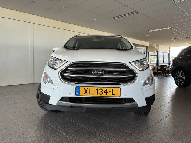 Ford EcoSport 125pk EcoBoost Titanium navi-winterpack-blis