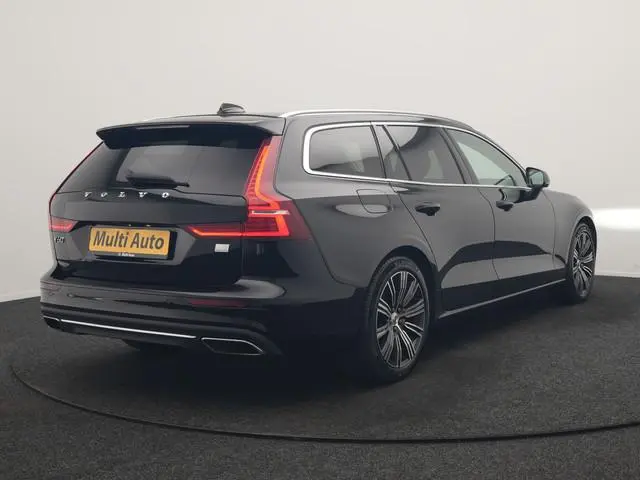 Volvo V60 T6 Recharge AWD Inscription PHEV 340pk Dealer O.H | Trekhaak Af Fabriek | Camera | Harman...