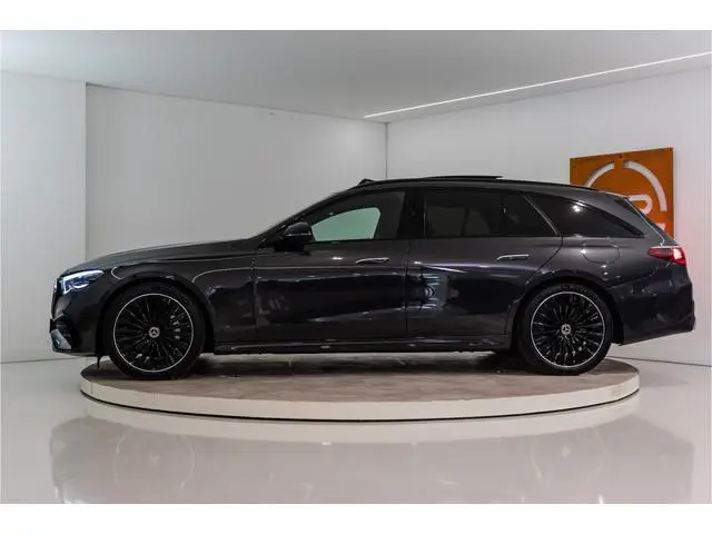 Mercedes-Benz E-klasse Estate 300 e Premium+ AMG 313PK | Burmester | Pano | Trekhaak | Multibeam | V...