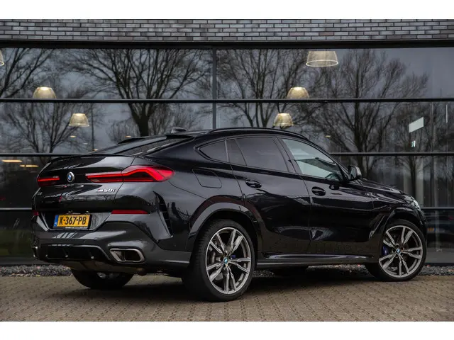 BMW X6 M50i High Executive , Laser, Trekhaak, Harman Kardon, Bekerverwarmer/verkoeler, Panoramadak