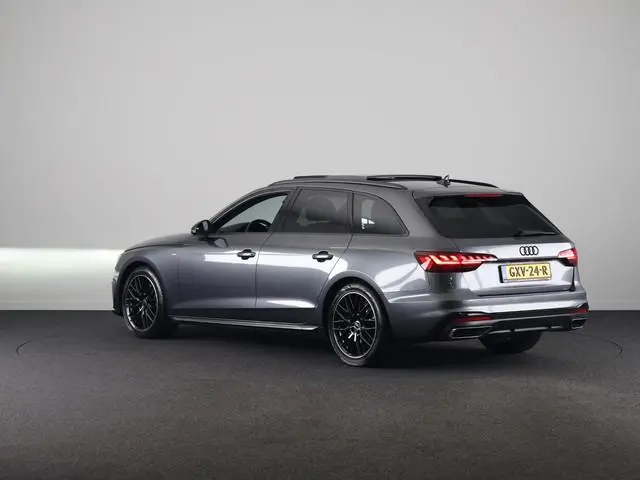 Audi A4 Avant 35 TFSI S edition 150pk | Panoramadak | 18 inch Lichtmetalen velgen | Stoelverwarming...