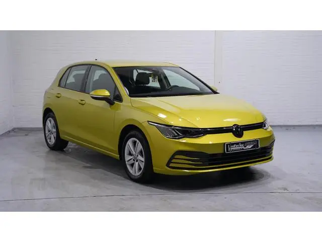 Volkswagen Golf 1.5 eTSI Life Business NAP 1e Eig. Stoel-en stuurverwarming Memory Apple Carplay PDC...