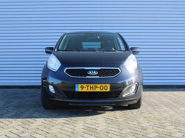 Kia Venga 1.6 CVVT 20th Anniversary | Airco | Navi | Cruise | Camera | 16" LM | All season banden | Dealeronderhouden |