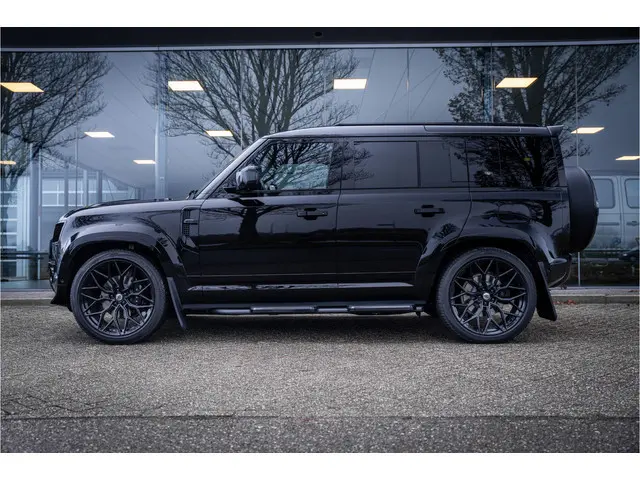 Land Rover Defender 110 P300e 110 FULL URBAN PACK ** Towing ** Cold Climate ** 23inch ** HSE X-Dynam...