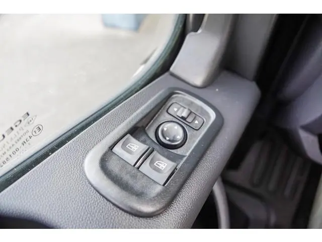 Nissan Interstar