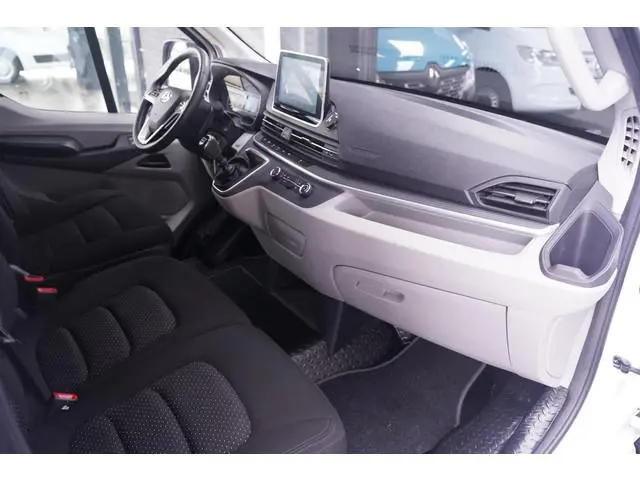 Maxus Deliver9
