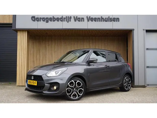 Suzuki Swift 1.4 130pk Sport Smart Hybrid 5Drs Navi Keyless LED 17inch LM A-Camera Stoelverwarming 7...