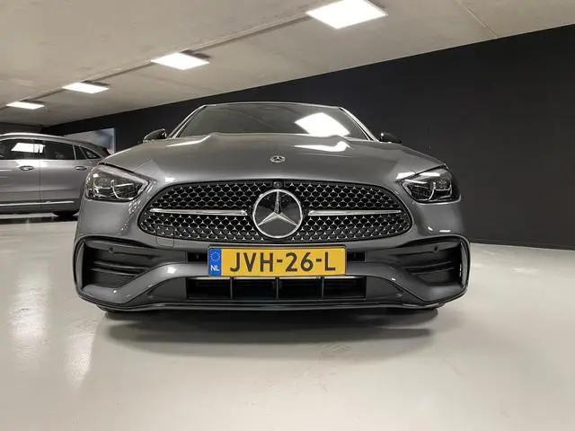 Mercedes-Benz C-klasse 300 e Business Solution AMG
