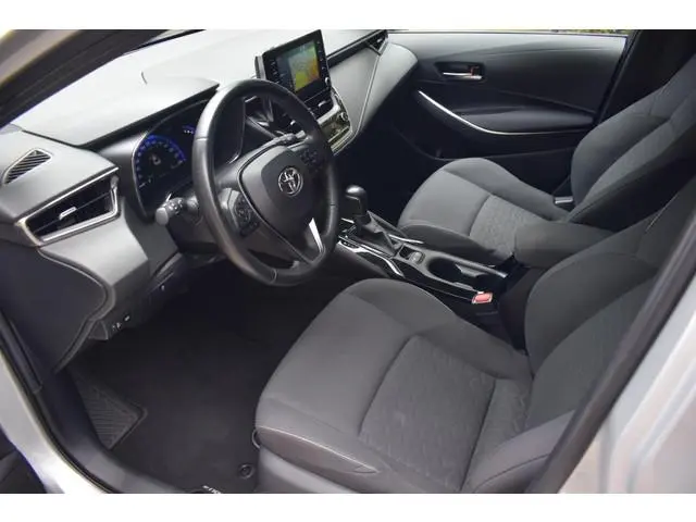 Toyota Corolla 1.8 Hybrid First Edition |NAVI|ADAPT CRUISE|CAMERA