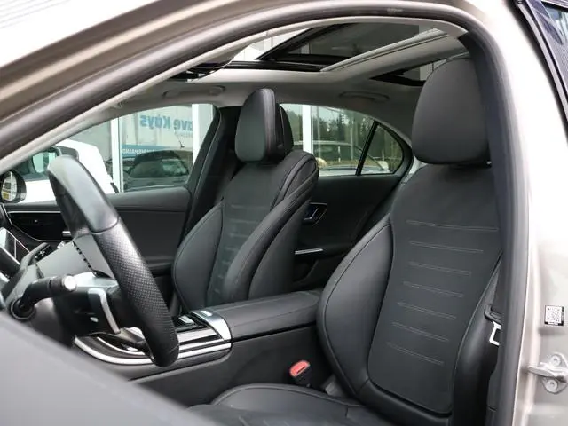 Mercedes-Benz C 200 AMG Line Panoramadak | Sfeerverlichting