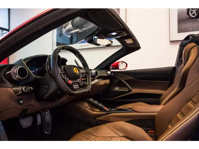 Ferrari 812 GTS