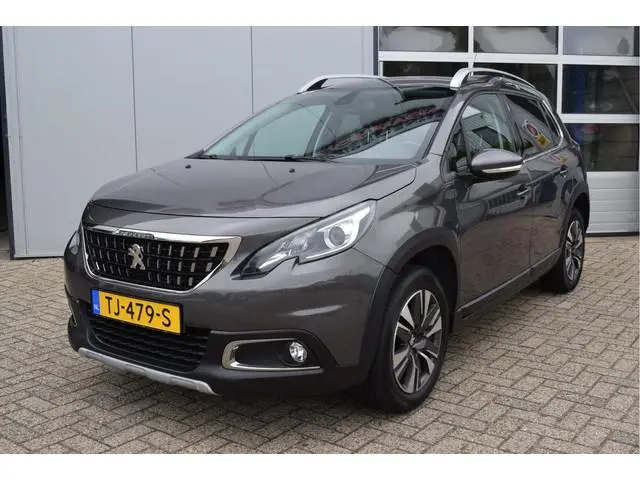 Peugeot 2008 1.2 Allure 110PK | Automaat | Camera | Navi