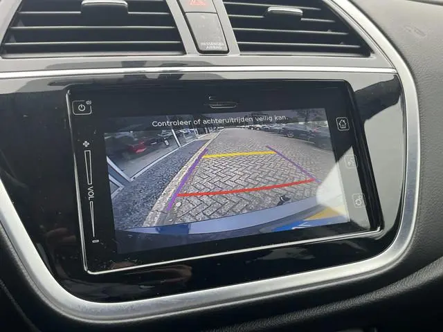 Suzuki S-Cross