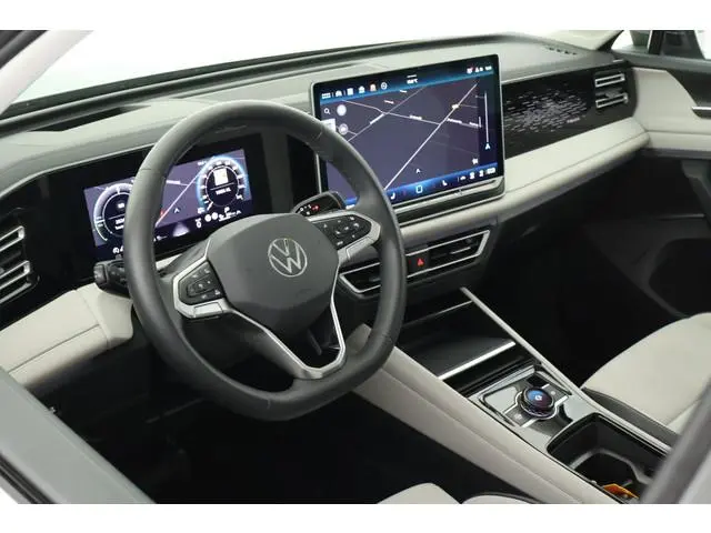 Volkswagen Tiguan 1.5 eHybrid 204pk Elegance Trekhaak 360Camera Head-Up Stuur+Stoelverwarming Keyles...