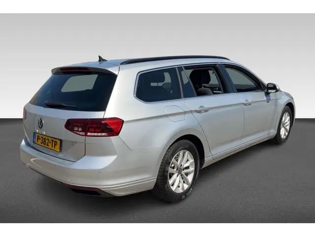 Volkswagen Passat Variant 1.5 TSI Business | Camera | Trekhaak | Carplay