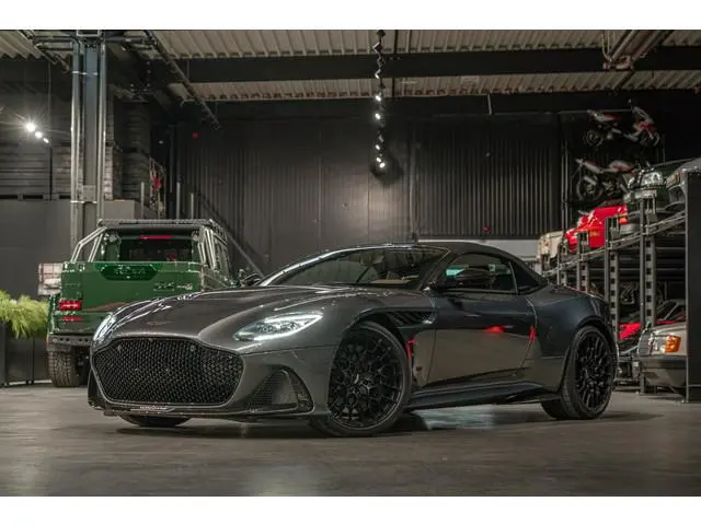 Aston Martin DBS Volante 5.2 V12 | ULITMATE 770 | 1 of 199 | Carbon | Carb Bucket Seats |