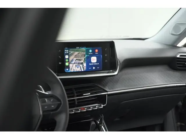 Peugeot 2008 PureTech 130 EAT8 Allure Pack | Trekhaak | Camera | Navigatie | Parkeersensoren
