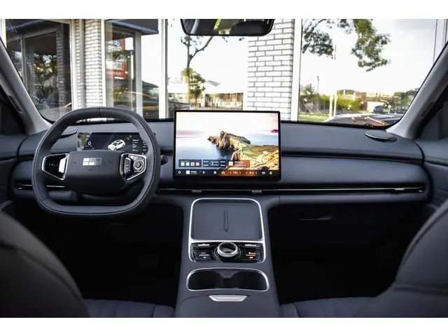 Geely Starray EM-i