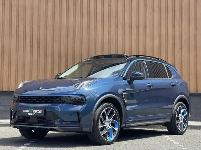 Lynk & Co 01 1.5 | Black Pakket Optioneel | Panoramadak | Zwarte hemel | Adaptive Cruise Control | K...