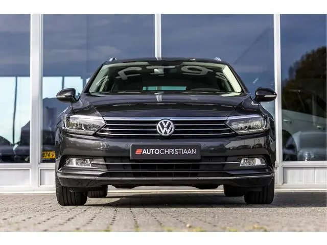 Volkswagen Passat Variant 1.5 TSI Highline | Pano | Trekhaak | Carplay