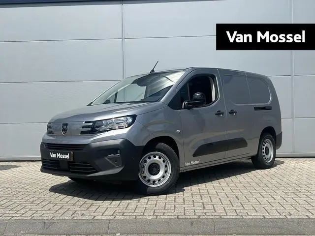 Peugeot e-Partner 136 L2 50 kWh | 2 Zits | Camera | Stoelverwarming | Voorruitverwarming | Apple Car...