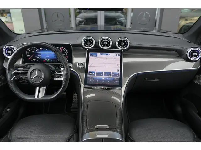 Mercedes-Benz GLC-klasse GLC400e 381pk AMG Panoramadak *BTW* Luchtvering 4-wielbesturing Burmester3d...