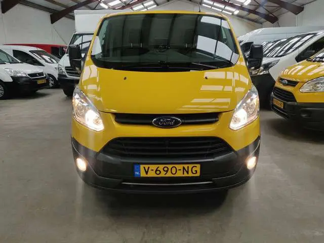 Ford Transit Custom 290 2.0 TDCI L2H1 Trend E6