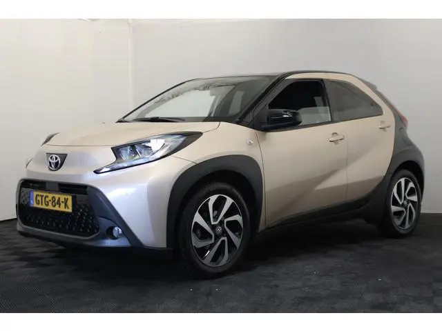 Toyota Aygo X 1.0 VVT-i MT Pulse |Camera|Stoelverw.|