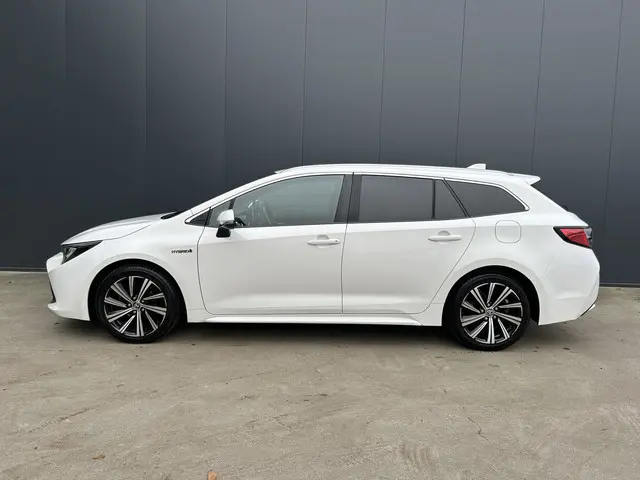 Toyota Corolla Touring Sports